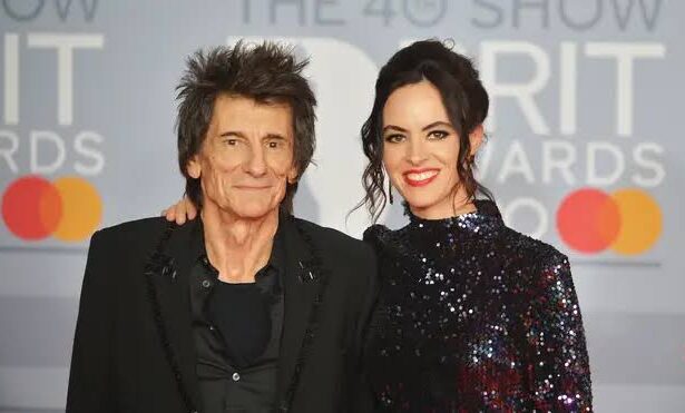ronnie wood net worth